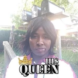 Meet your Posher, Kiana